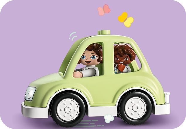 LEGO DUPLO Family House on Wheels 10986, auto de juguete para niños y niñas  de 2 años de edad, juguetes de aprendizaje preescolar, juego de ladrillos