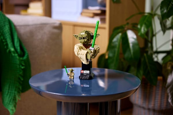 Yoda™ Bust - Image 14