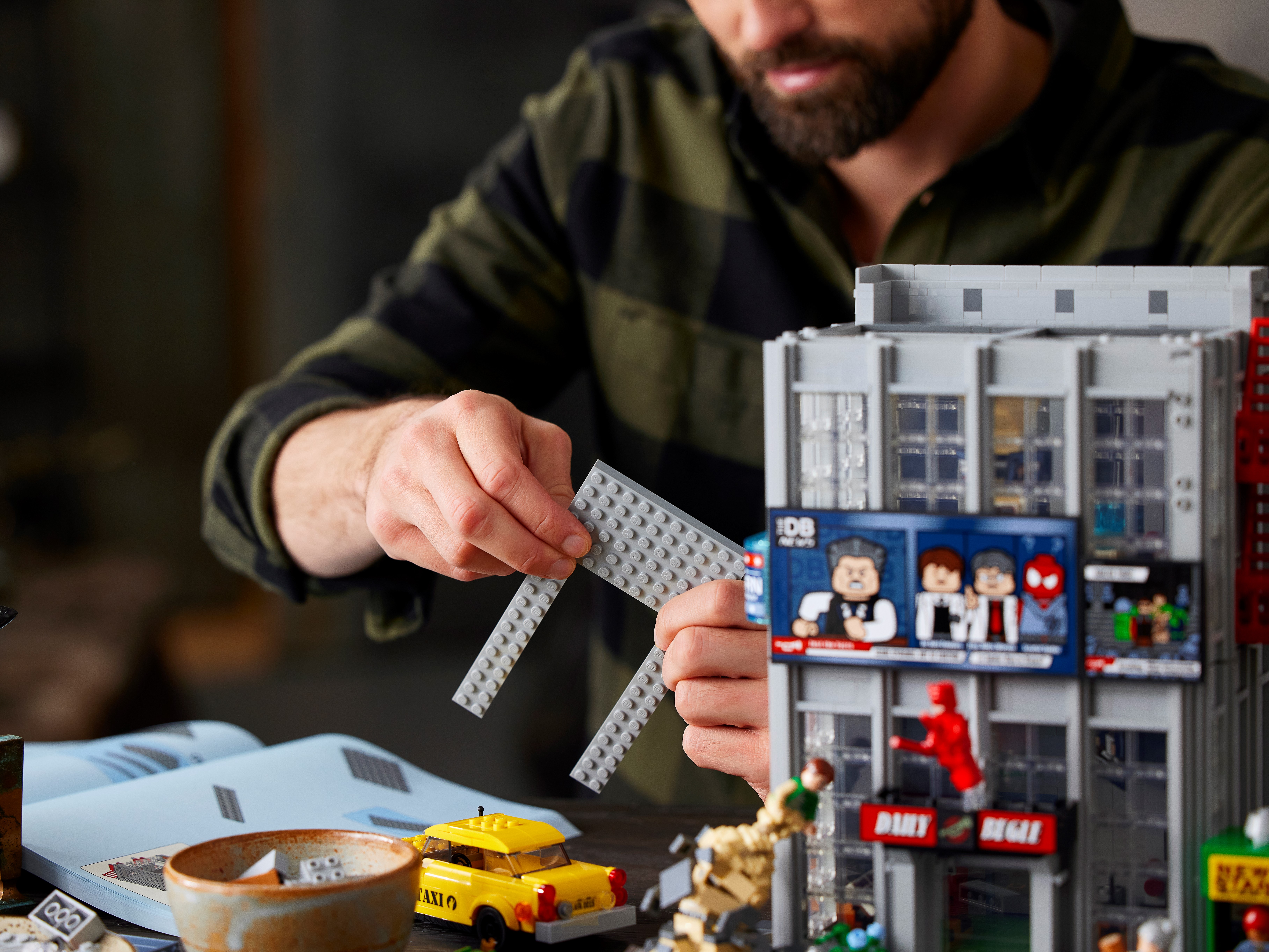 Daily Bugle 76178 | Marvel | Buy online at the Official LEGO® Shop US