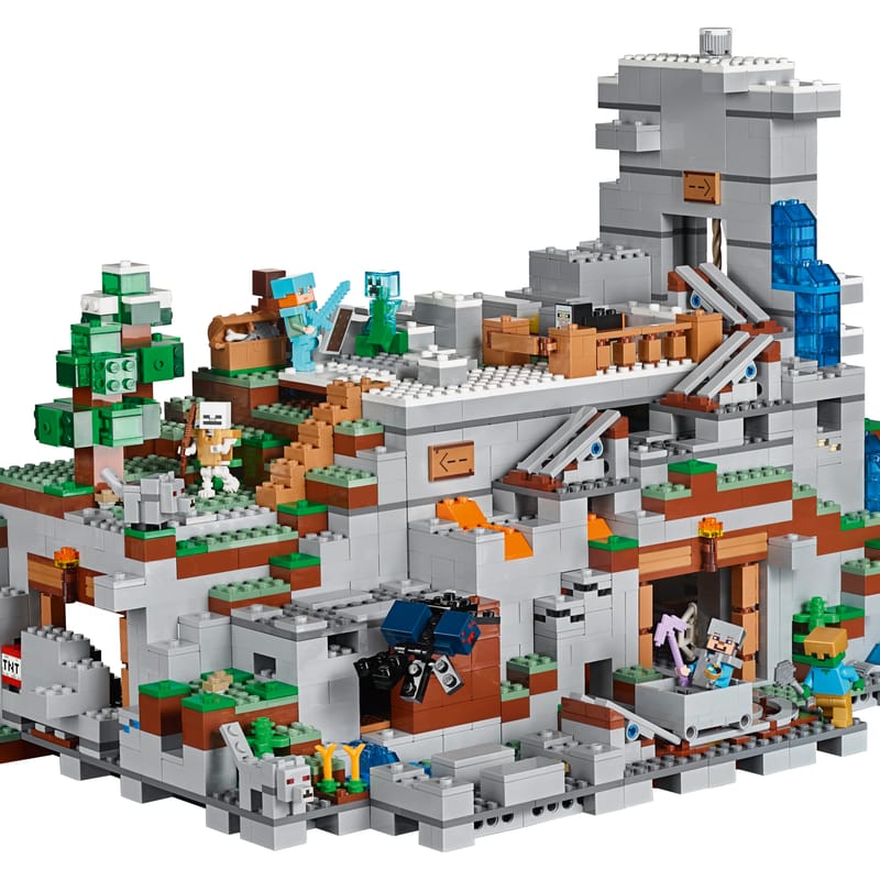 Cueva en la montaña