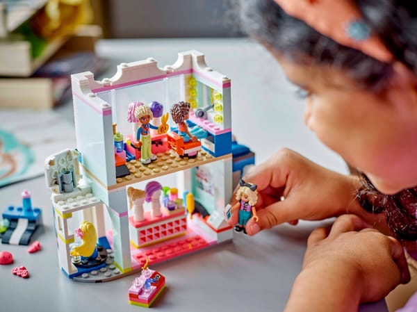 Hair Salon and Accessories Store - Image 13