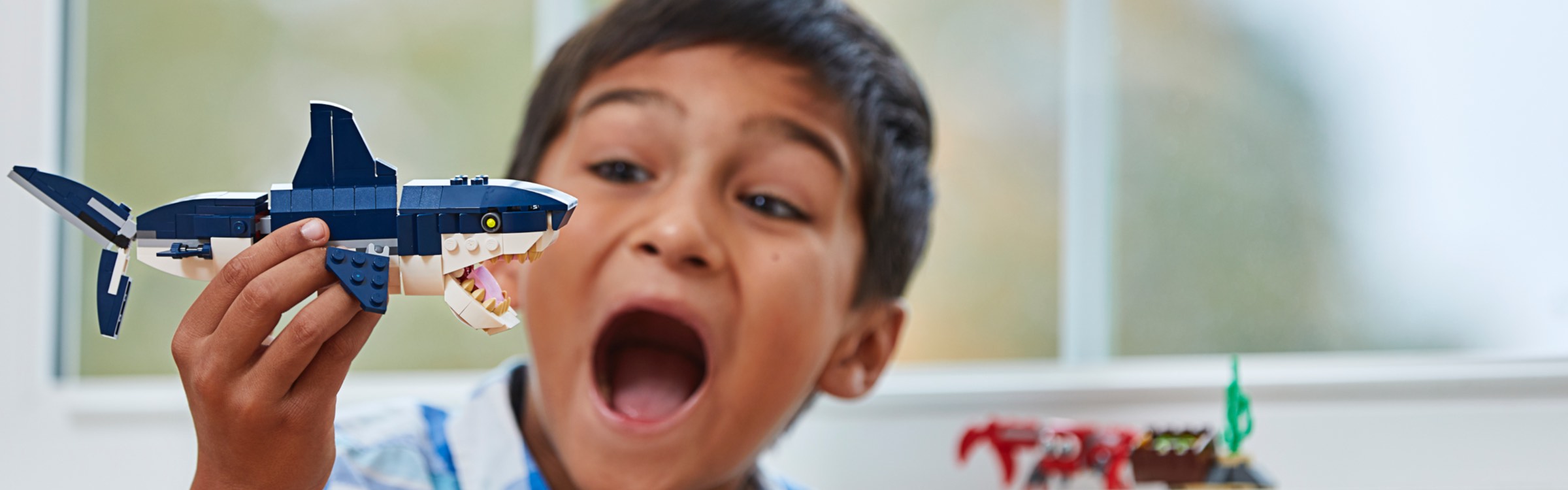 Animals-Sharks-Hero-Standard-Large.jpg?f