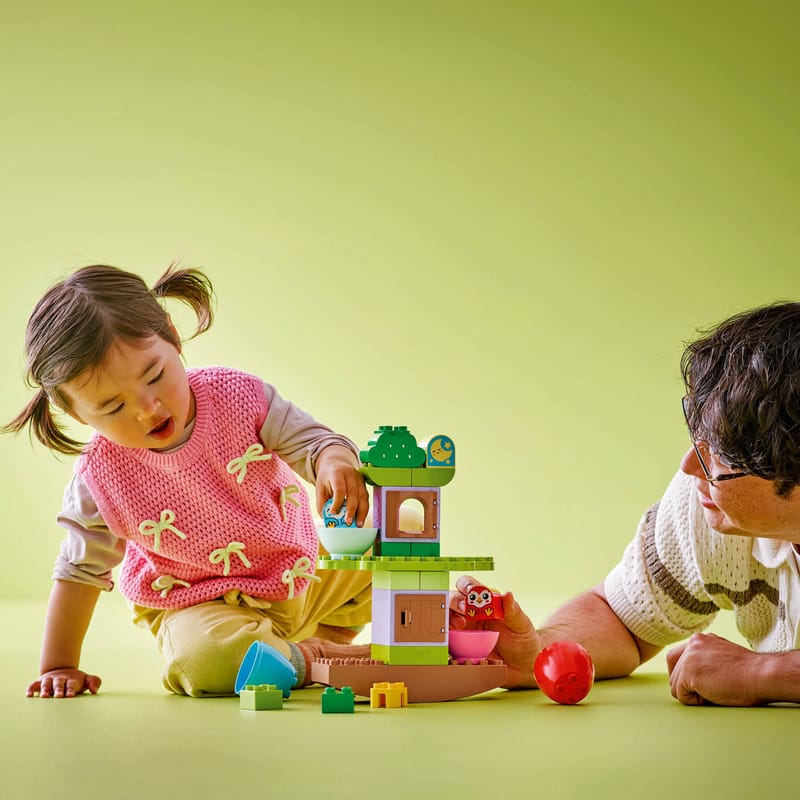 https://www.lego.com/cdn/cs/set/assets/blt7ca4ffa69d2055bb/10440_Lifestyle_cons_crop_en-gb.jpg?dpr=1&fit=crop&height=800&quality=80&width=800