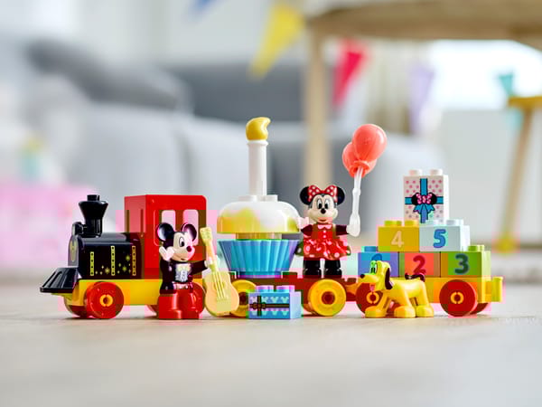 Mickey & Minnie Birthday Train - Image 13