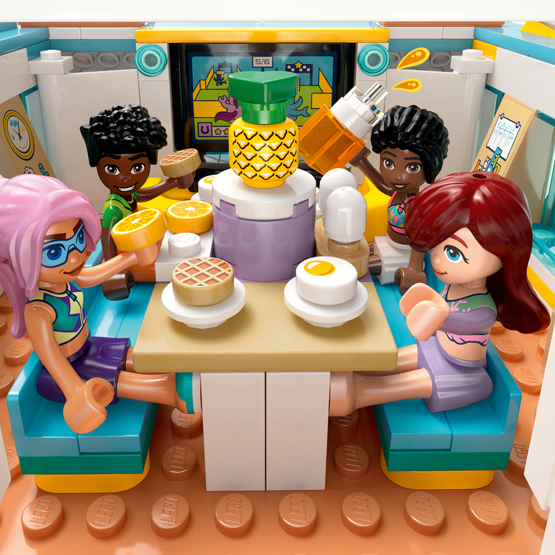 Travel Boat Adventure 42664 | Friends | Buy online at the Official Travel Boat Adventure 42664 | Friends | Buy online at the Official