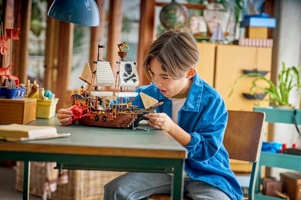 Iconic Pirate Ship - Image 15