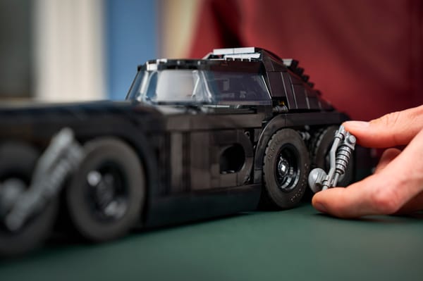 Batman Returns™ Batmobile™ - Image 15