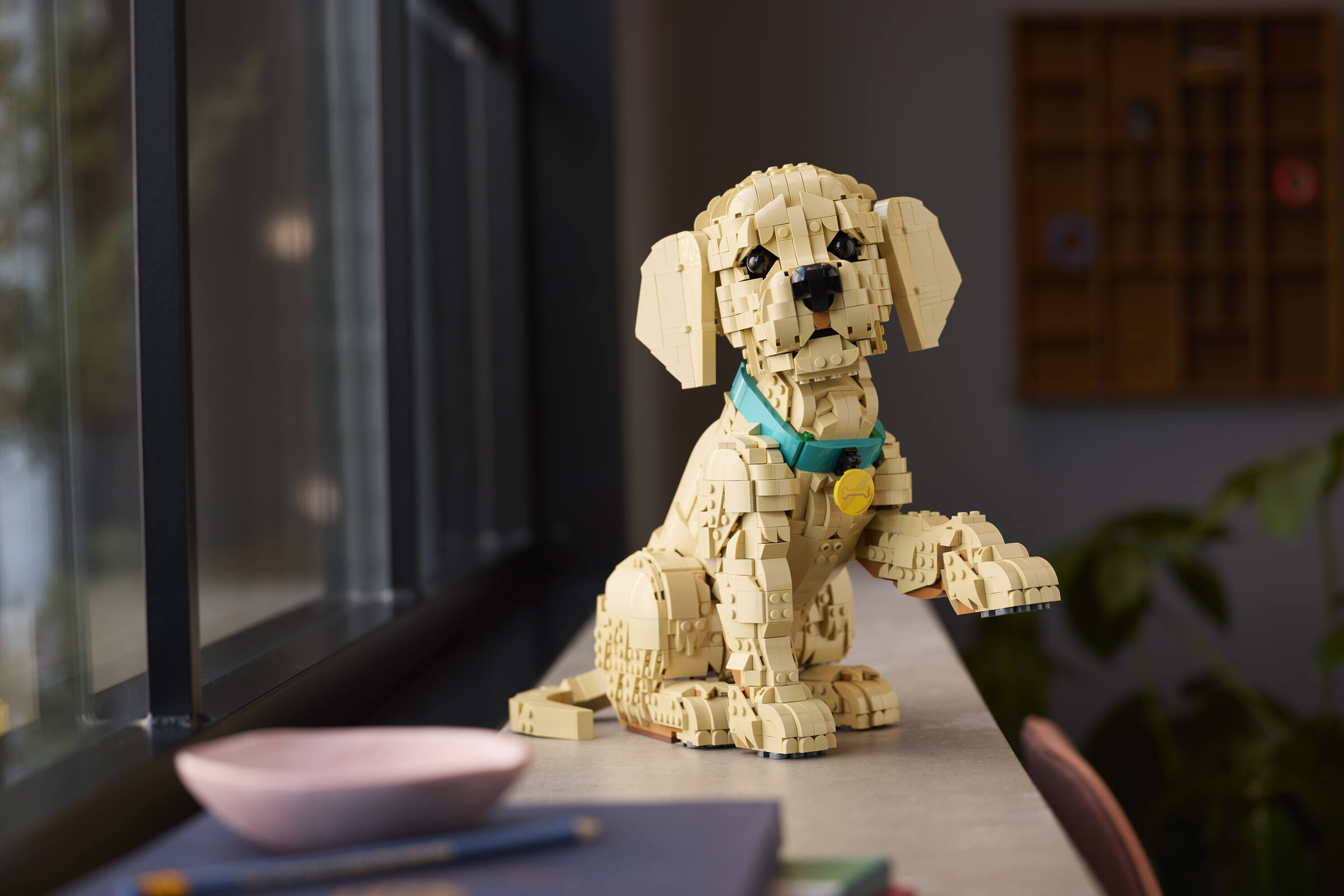 ゴールデンレトリバーの子犬 11384 | LEGO® Icons |レゴ®ストア公式