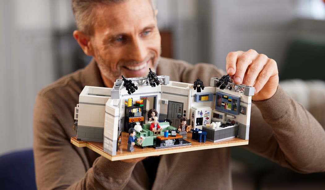 Seinfeld Set Design Why Seinfeld fans will love our new LEGO® Ideas set of Jerry’s ...