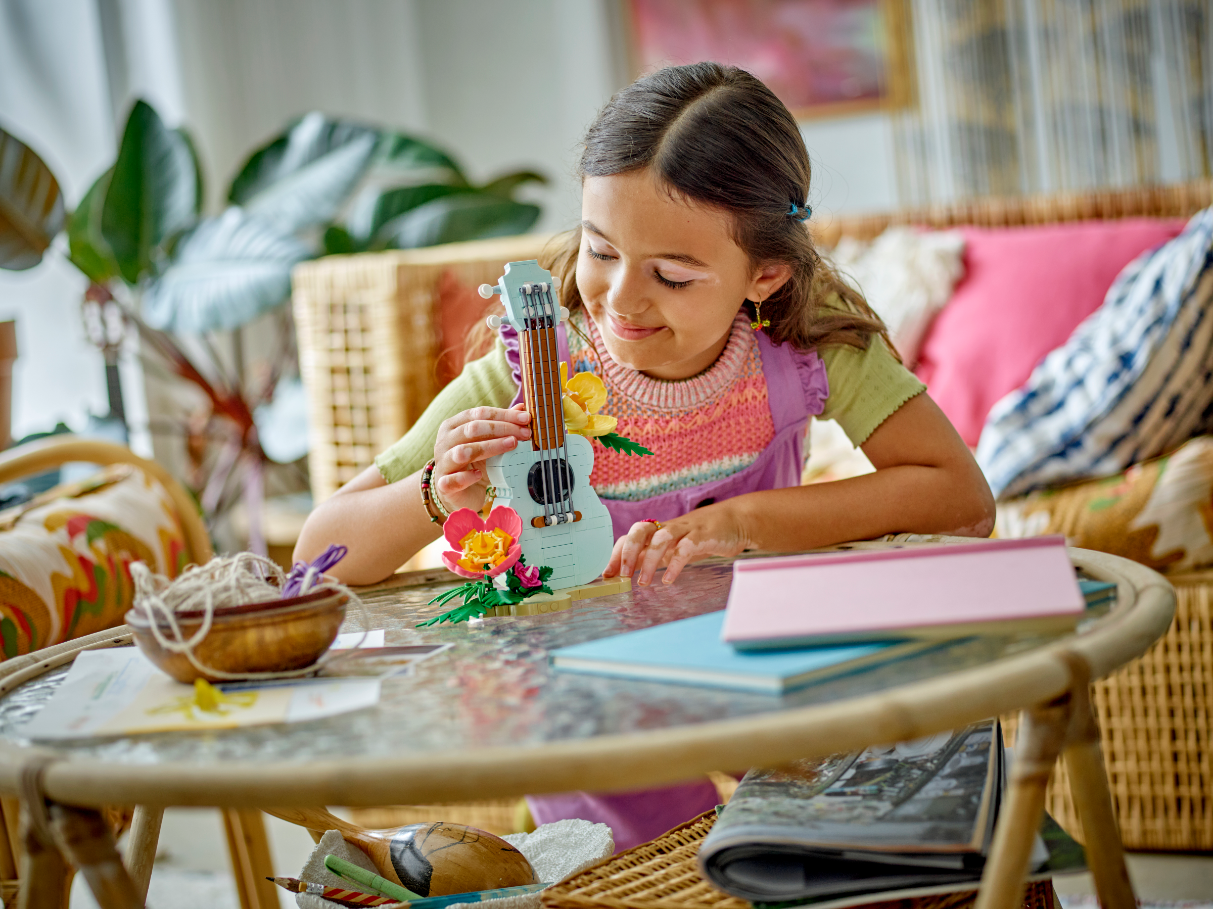 Tropical Ukulele 31156 Creator 3-in-1 Buy online at the - Main Image