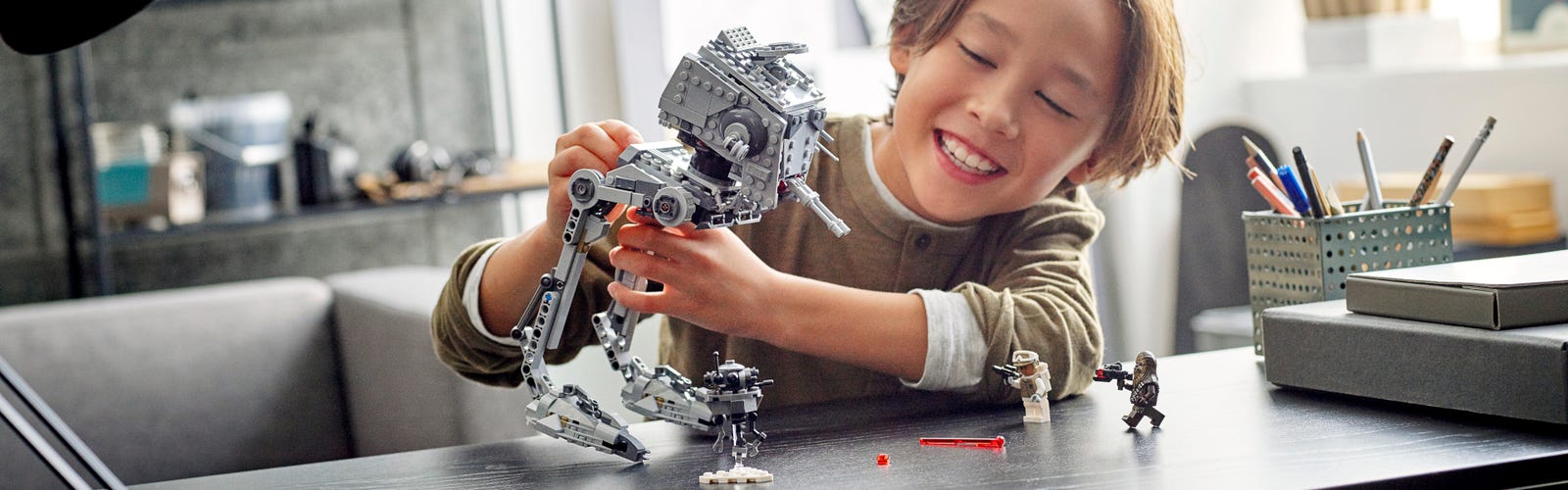 Die besten Star Wars™ Geschenke für und Jugendliche | LEGO® Shop DE