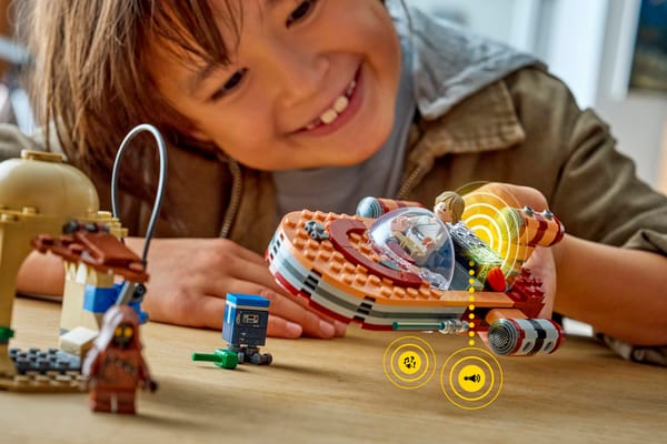 SMART Play™: Luke's Landspeeder™ - Image 23