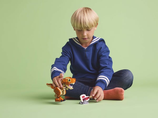 LEGO 76967 Petite Mangeuse : la femelle T. rex — visuel 5 sur 8