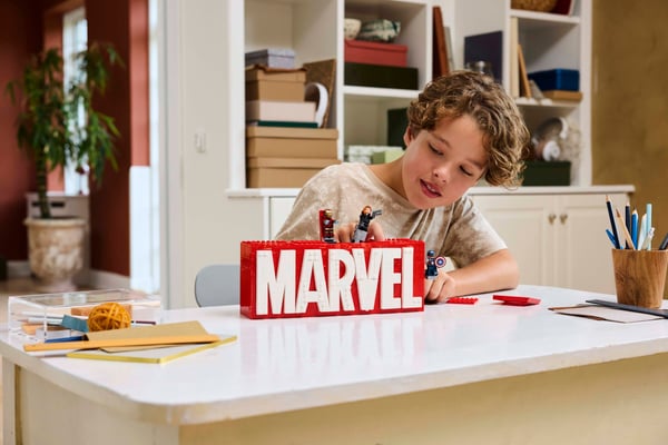 LEGO 76313 Logo MARVEL et ses super-héros — visuel 7 sur 8