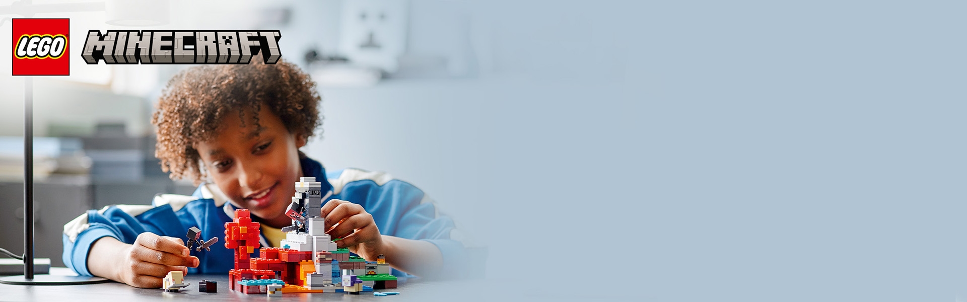 The Ruined Portal 21172 | Minecraft® | Buy online at the