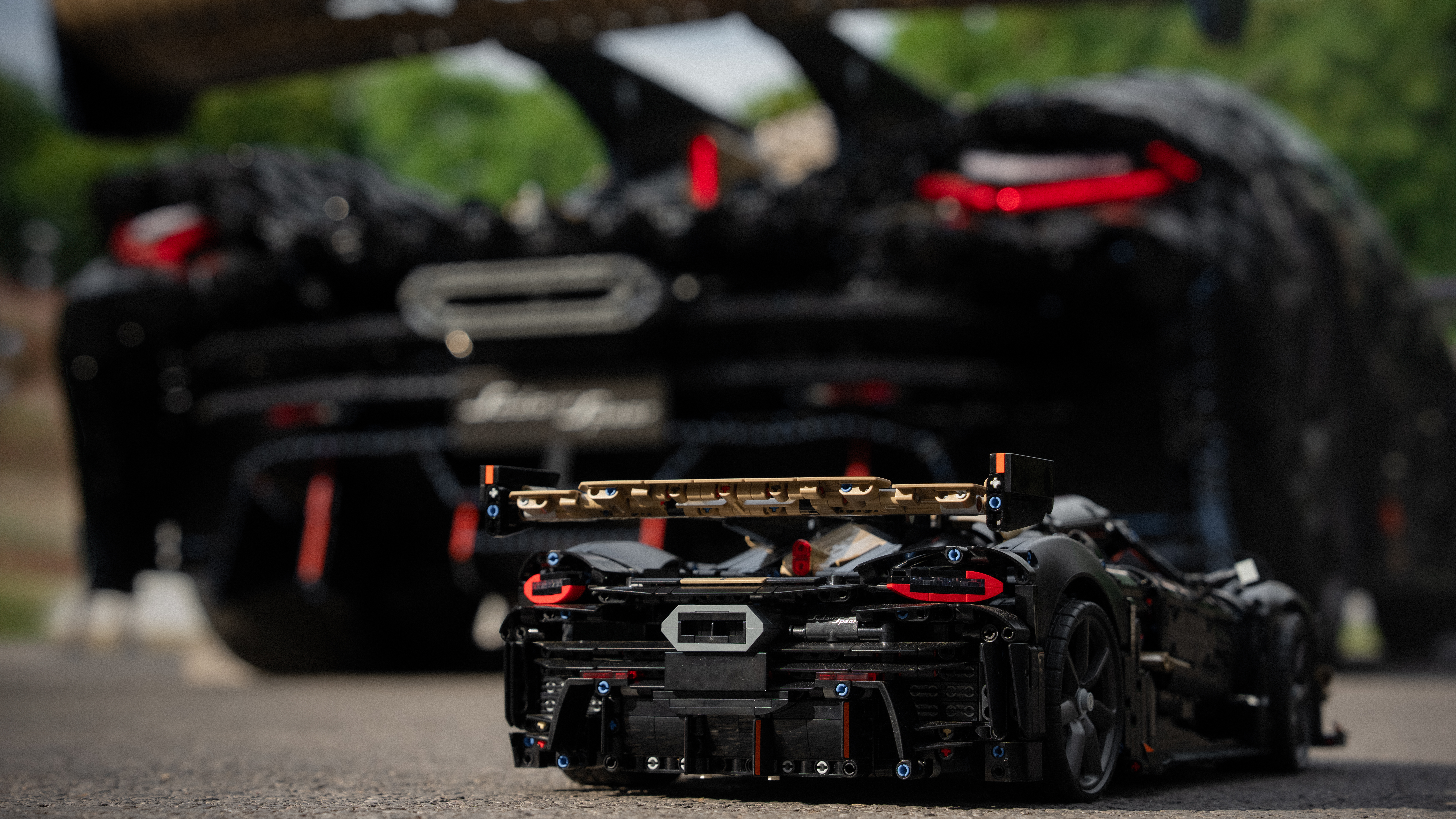 Koenigsegg Sadair's Spear Megacar 42232 | Technic™ | Buy online at