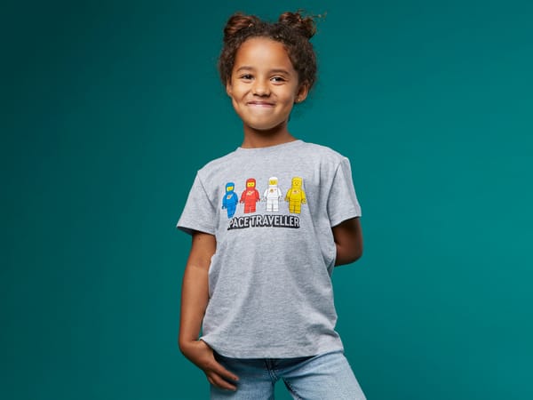Short-Sleeve Space Traveler Kids T-Shirt – Gray Mélange - Image 4