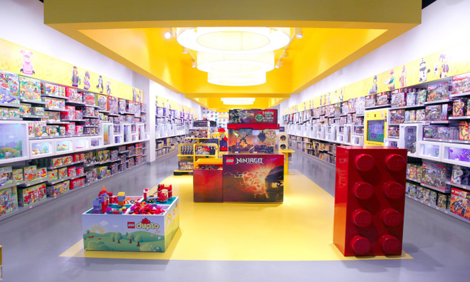 The World's Biggest Lego Store Opens, And Everything Is Awesome