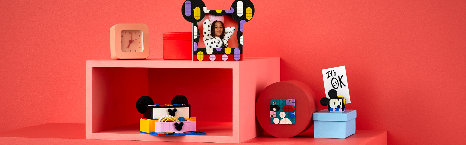 Decorate Your Home with LEGO® DOTS | Official LEGO® Shop SK