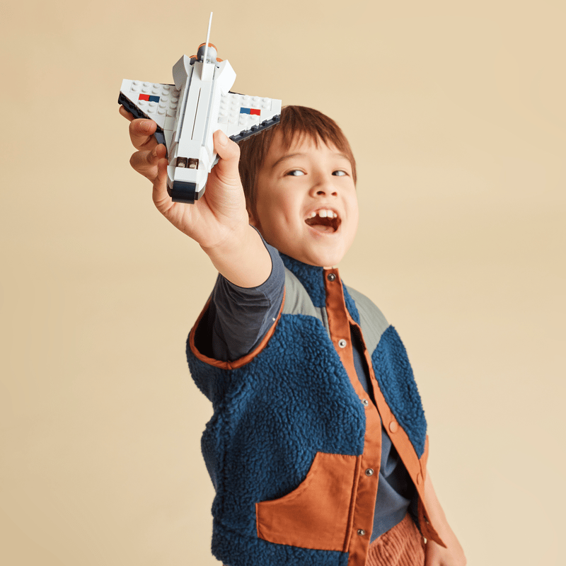 Space Shuttle 31134 | Creator 3-in-1 | Buy online at the Official Space Shuttle 31134 | Creator 3-in-1 | Buy online at the Official