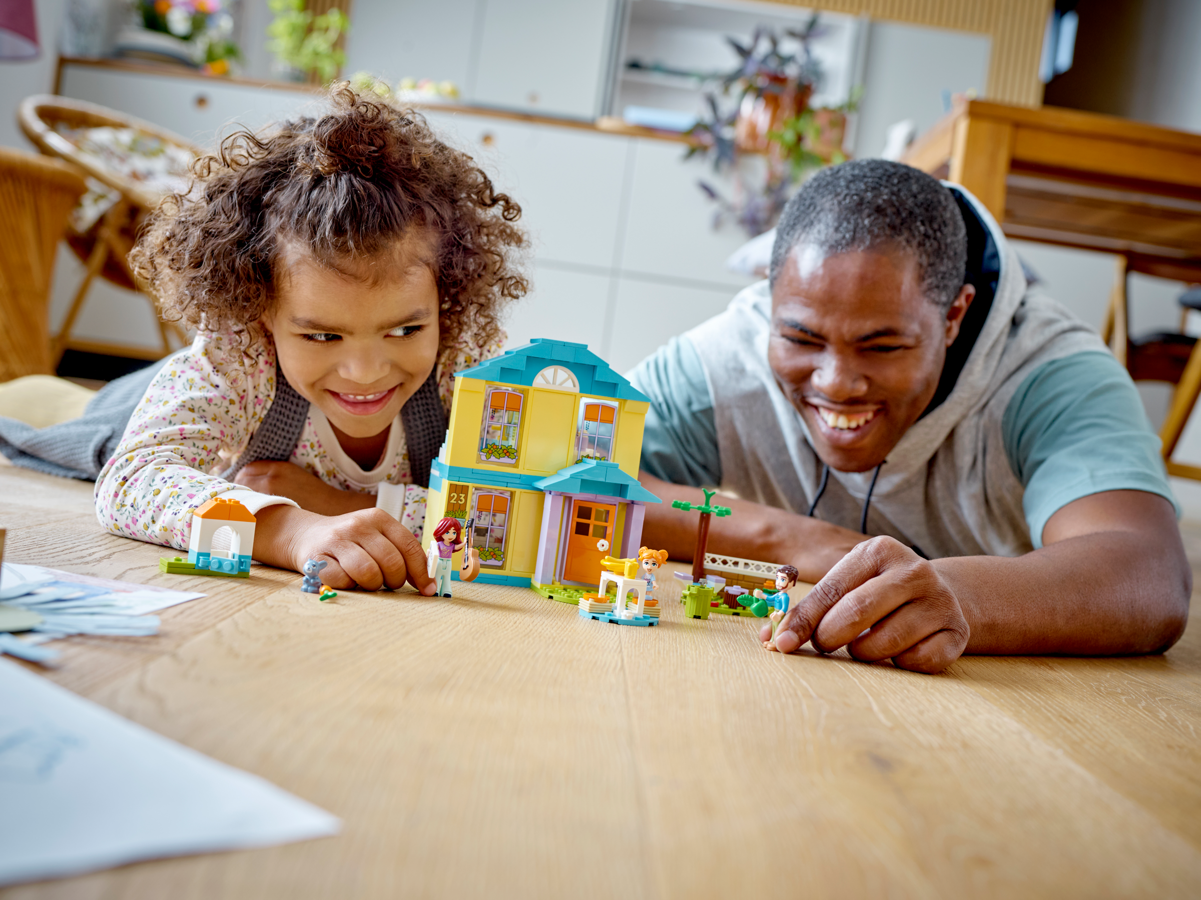 ペレグレイス Paisley's House 41724 | Friends | Buy online at the Official LEGO
