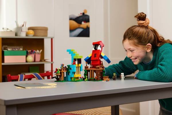 LEGO 21282 Les nichoirs des perroquets — visuel 7 sur 8
