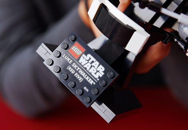 ToonTechnology Vitrine pour Lego Casque Luke Skywalker 75327