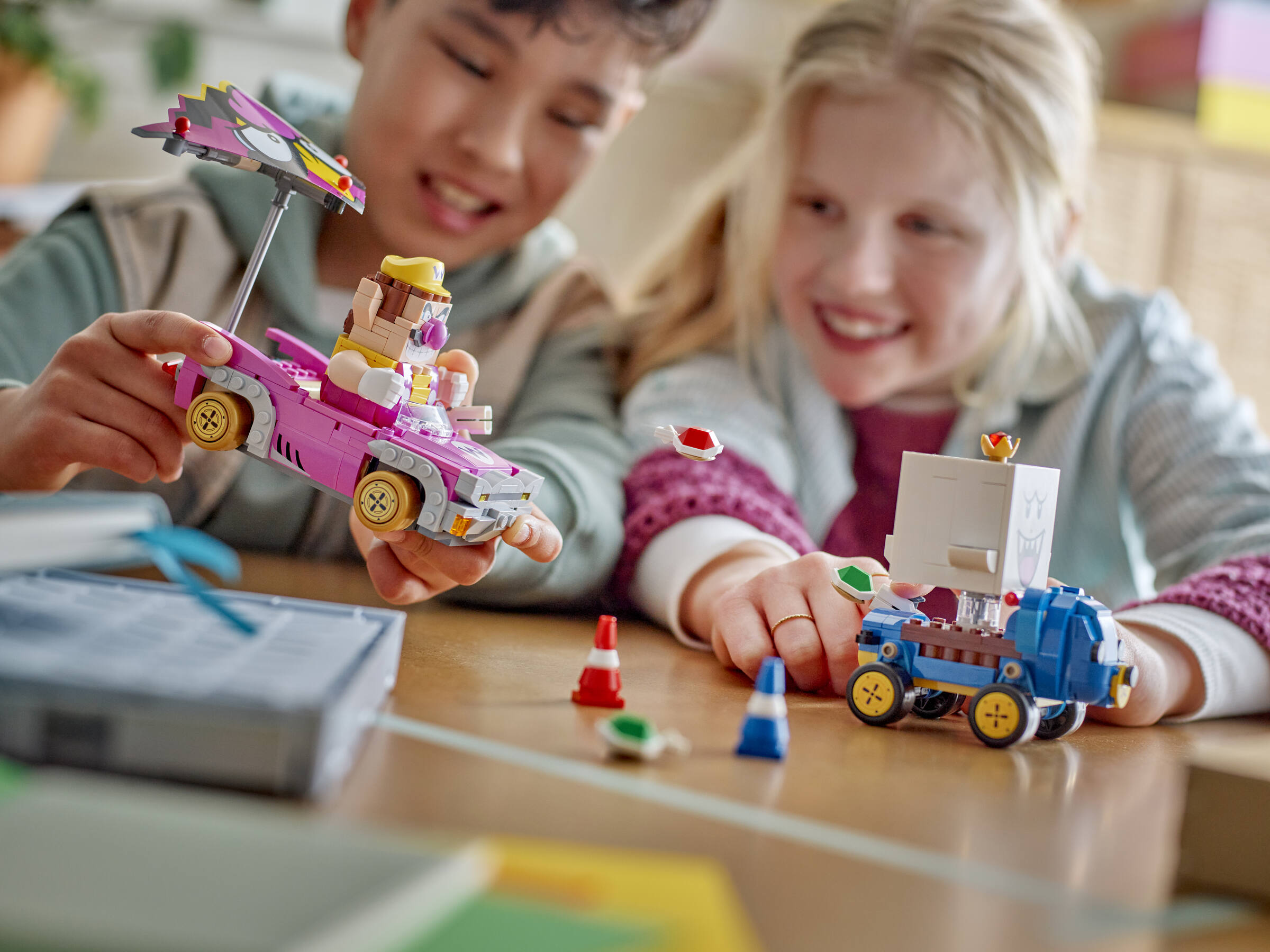 Mario Kart™ — Wario i King Boo 72038 | LEGO® Super Mario