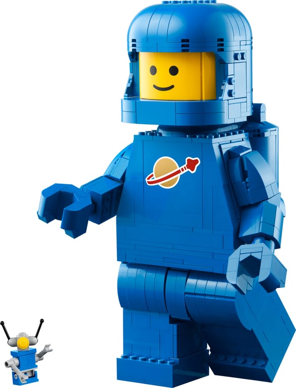 Opskaleret blå astronautminifigur