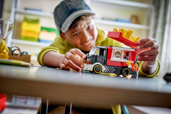 LEGO 60488 Le food-truck de frites — visuel 7 sur 8