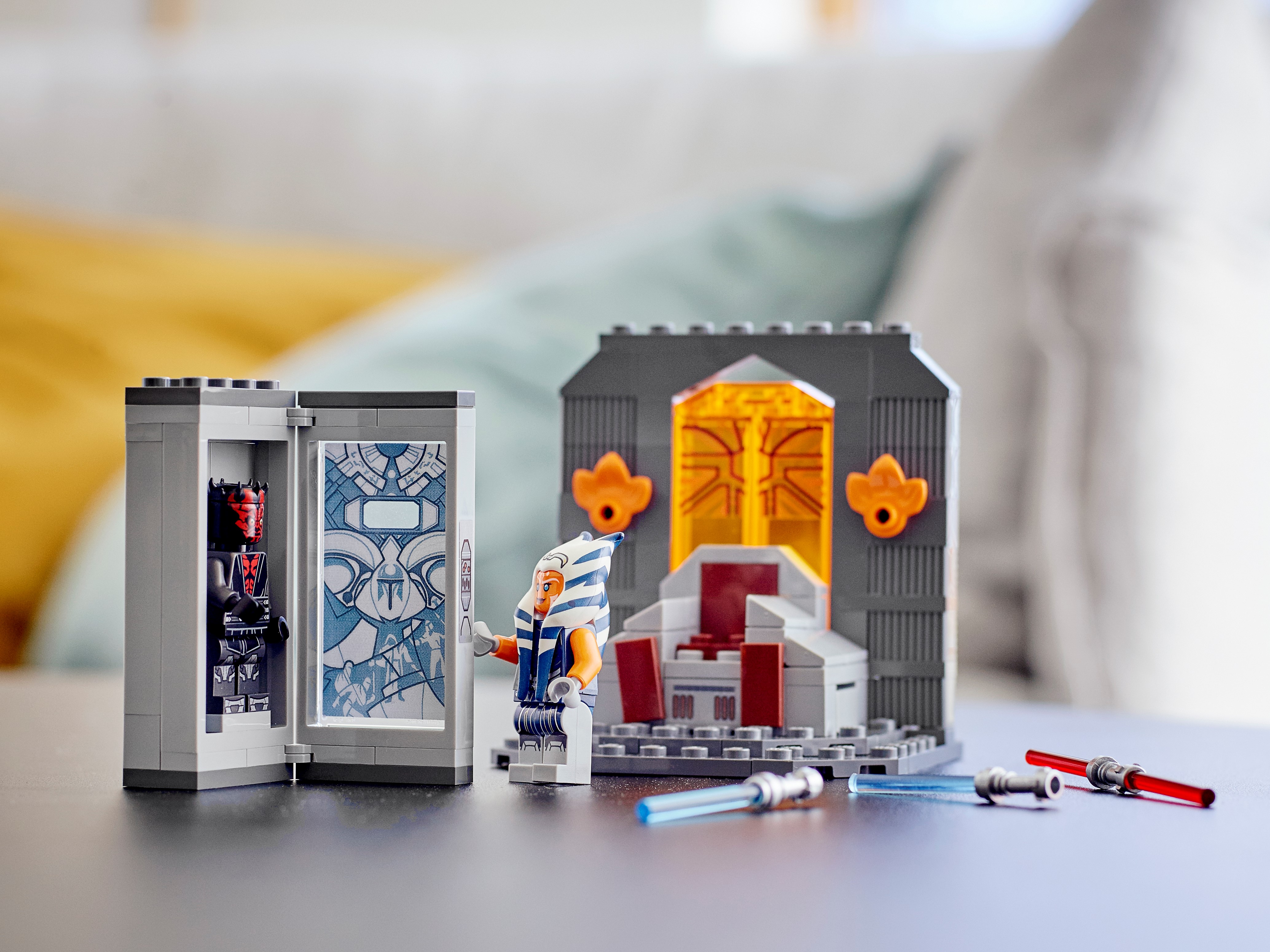 Lego 75310 Star Wars Duel on Mandalore  Darth Maul/Ashoka Tano New Damaged Box
