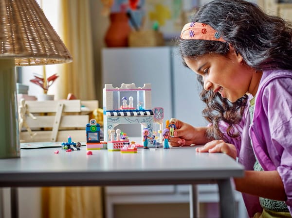 Hair Salon and Accessories Store - Image 12