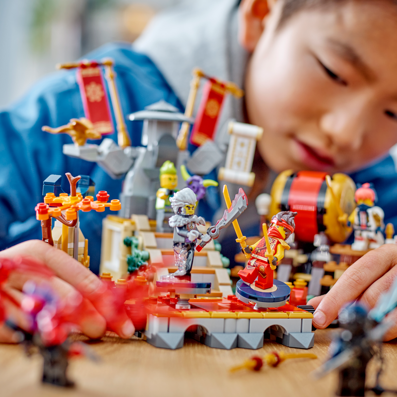 Tournament Battle Arena 71818 | NINJAGO® | Buy online at the Tournament Battle Arena 71818 | NINJAGO® | Buy online at the