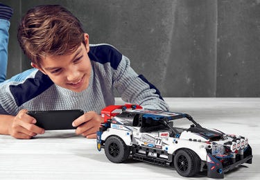 App-Controlled Top Gear Rally Car