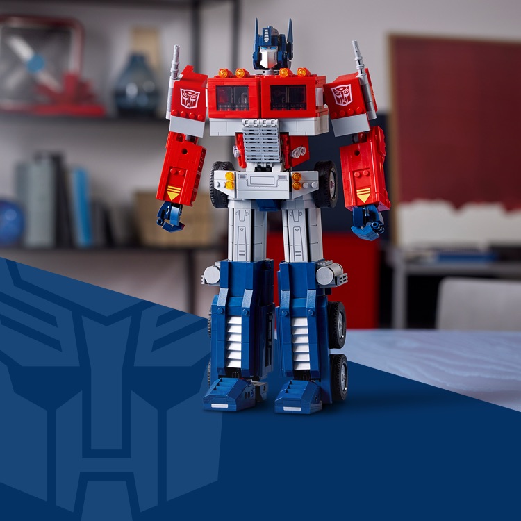 Optimus Prime 10302 | LEGO® Icons | Buy online at the Official LEGO® Shop SK