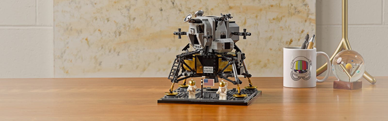 Lunar Lander 10266 LEGO® Shop ES