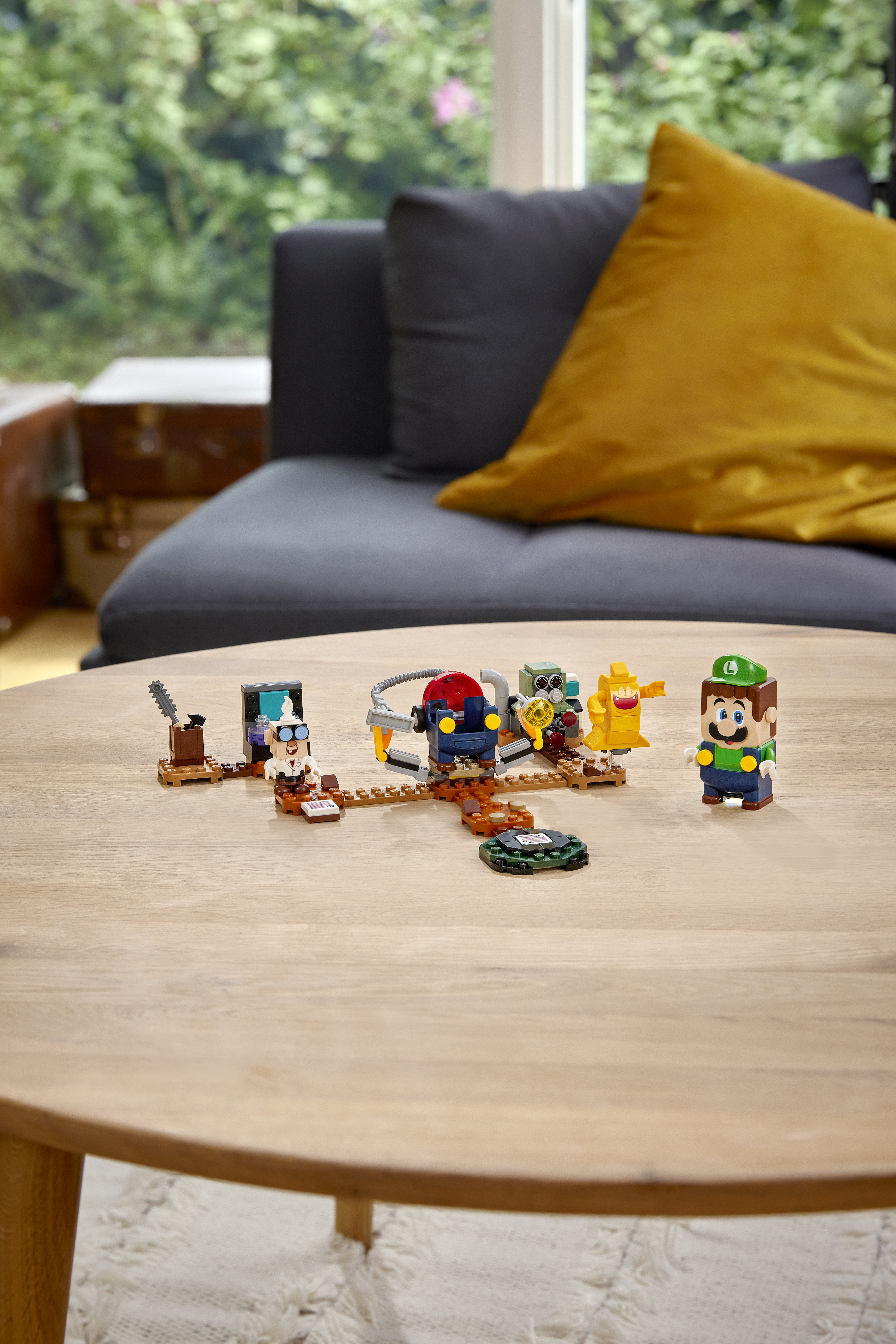 Luigi's Mansion™ Lab and Poltergust Expansion Set 71397 LEGO