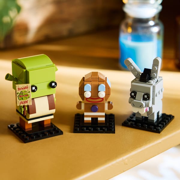 Shrek, Donkey & Gingy Figures - Image 10
