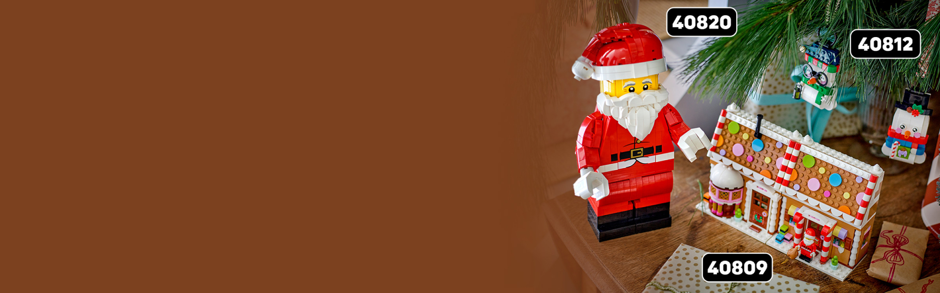 Up-Scaled Santa Minifigure 40820 | Other | Buy online at the