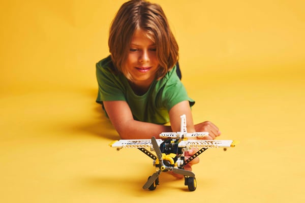 LEGO 42198 L’avion de brousse — visuel 7 sur 8