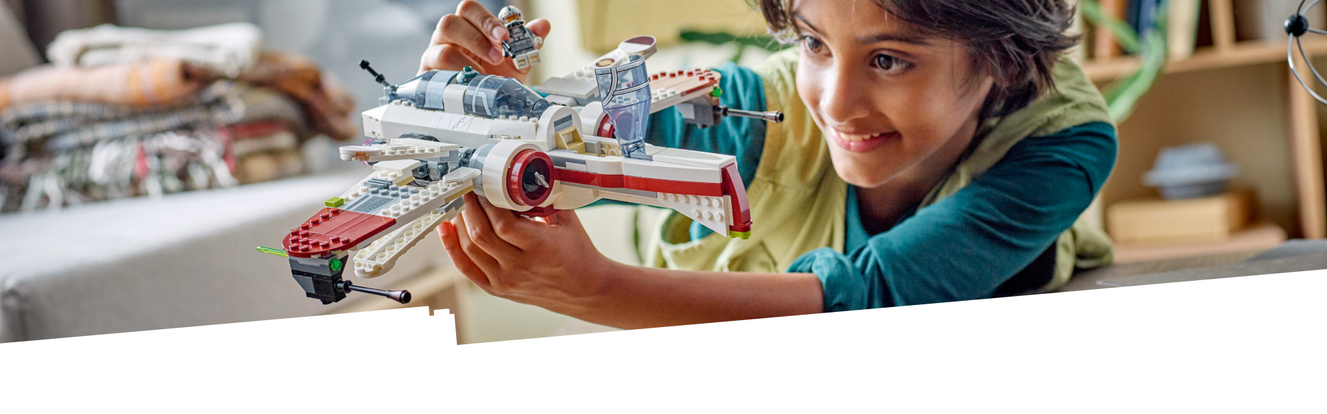 Assemble the Galaxy and Guess the Star Wars™ Scene | Official LEGO