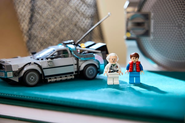 LEGO 77256 La machine à remonter le temps de Retour vers le futur — visuel 8 sur 8