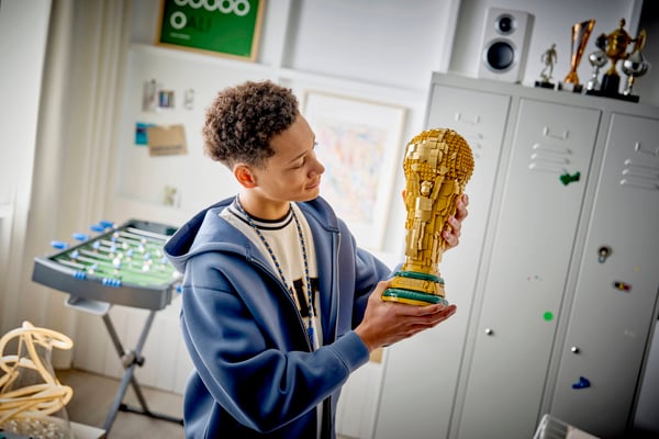LEGO 43020 Trophée officiel de la Coupe du monde de la FIFA — visuel 5 sur 8