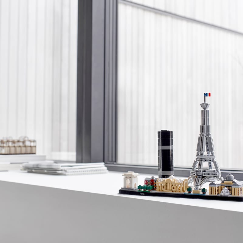 Paris 21044 | Architecture | Buy online at the Official LEGO® Shop US