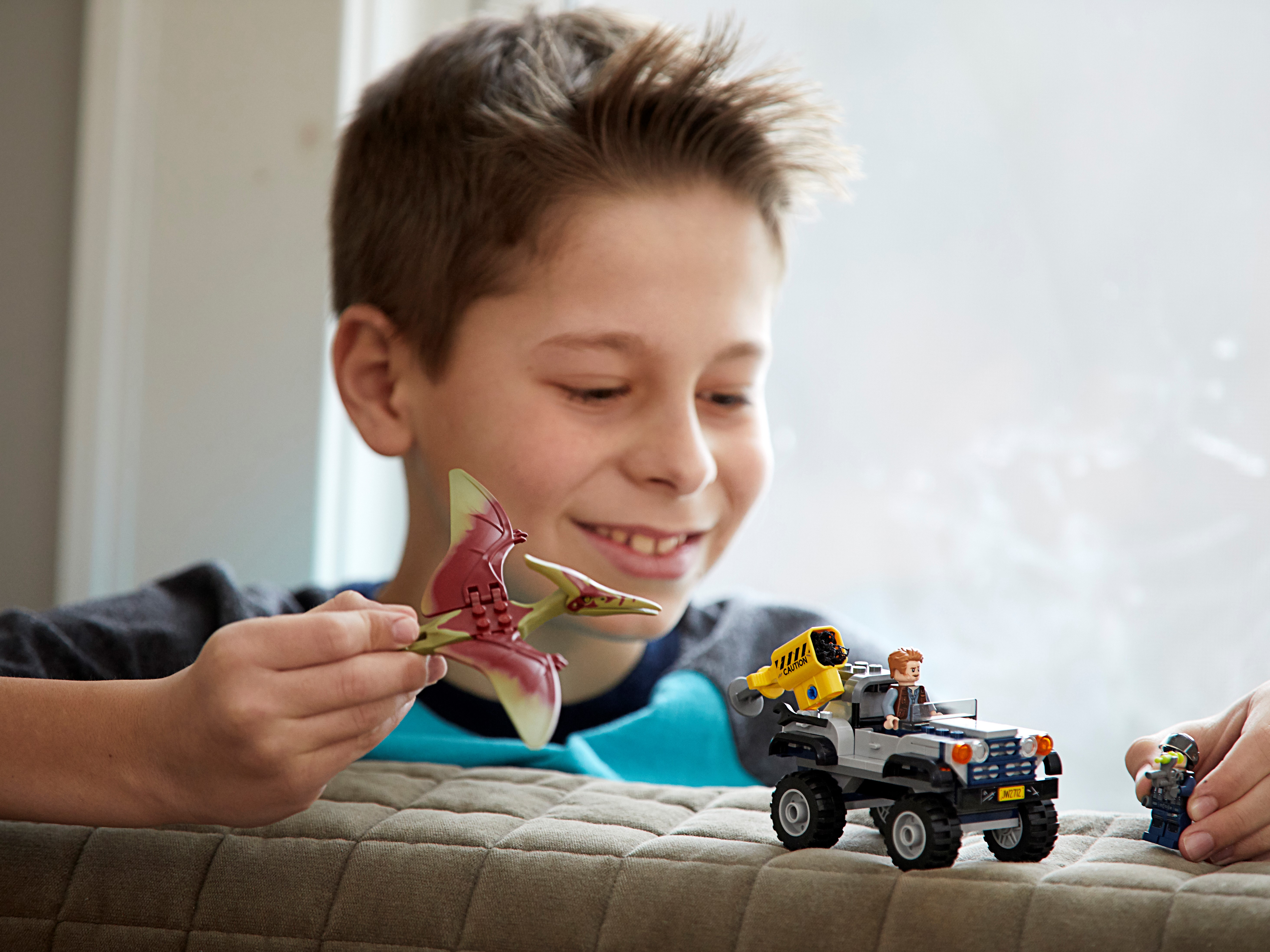 Pteranodon Chase 75926 | Jurassic World™ | Buy online at LEGO® Shop US