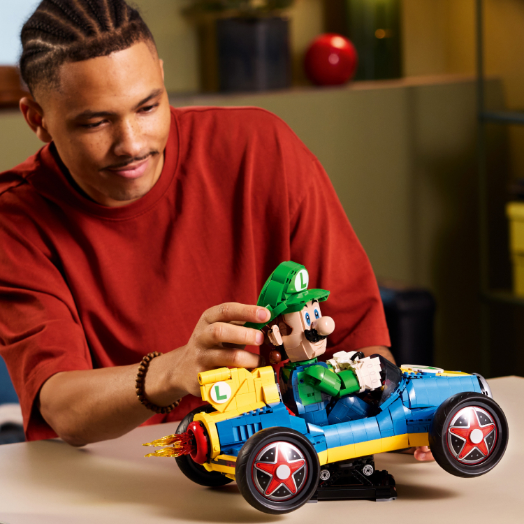 Everything you need to know about the LEGO® Mario Kart™ – Luigi