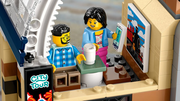 LEGO 60469 La gare centrale — visuel 6 sur 8