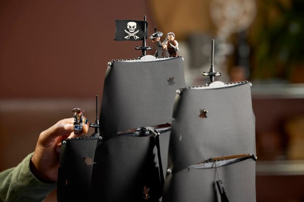 Captain Jack Sparrow's Pirate Ship - Image 22