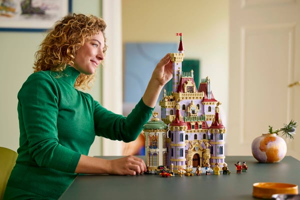 LEGO 43263 Le château de La Belle et la Bête — visuel 6 sur 8