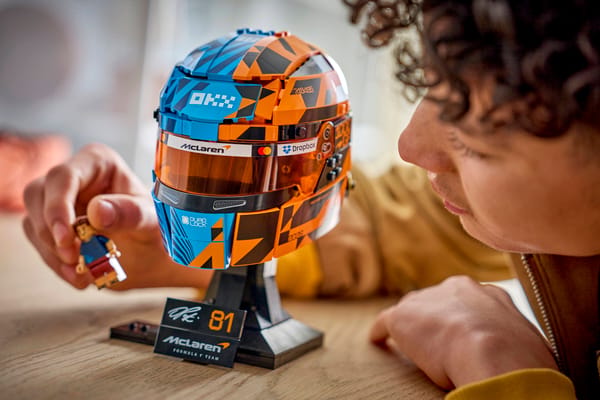 McLaren Mastercard F1® Team Oscar Piastri Helmet - Image 11